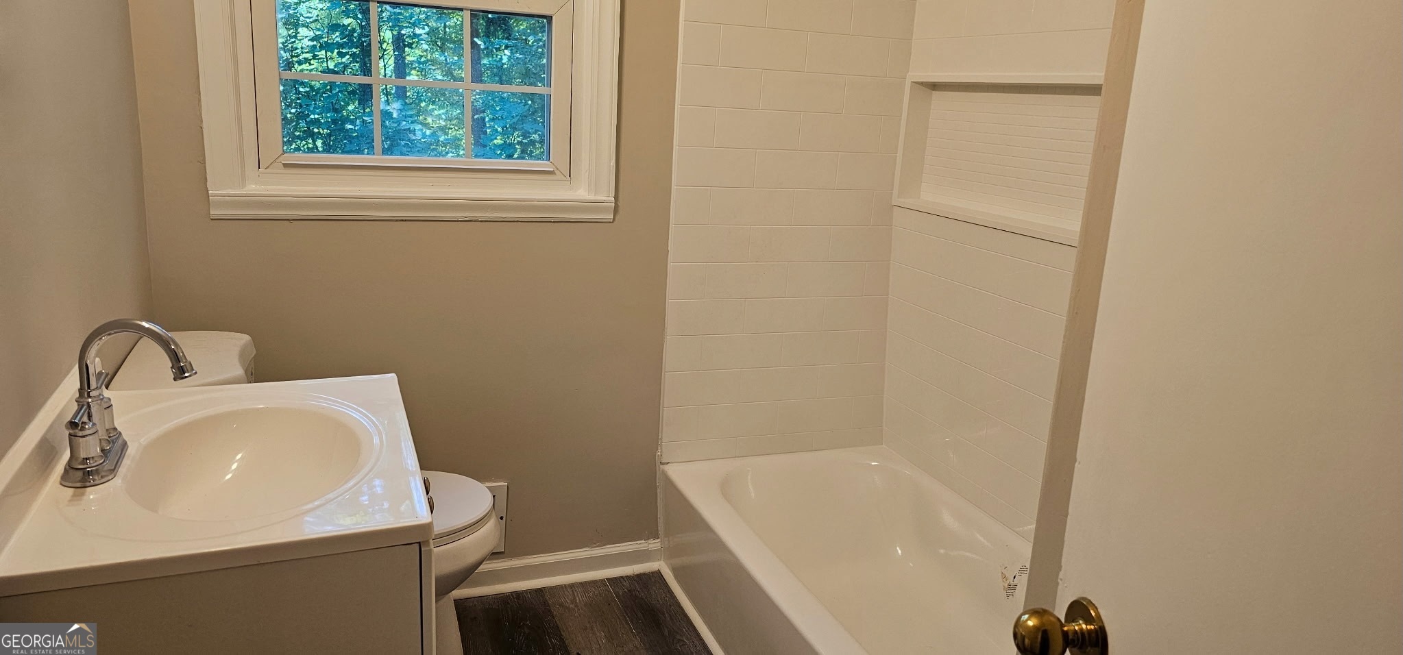 488 Pomona Circle Southwest Atlanta, GA 30315 - Photo 3 of 5