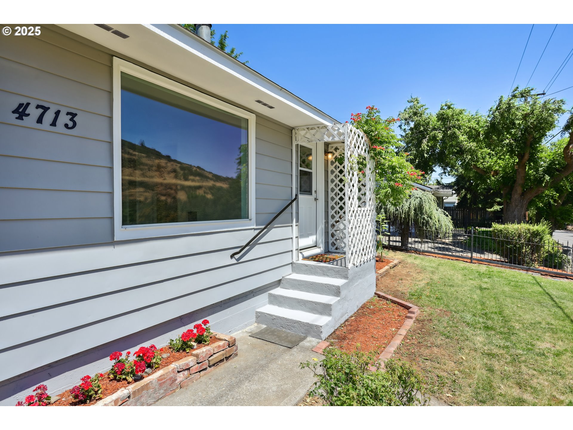 4713 Chenoweth Road The Dalles, OR 97058 - Photo 6 of 44 Exterior