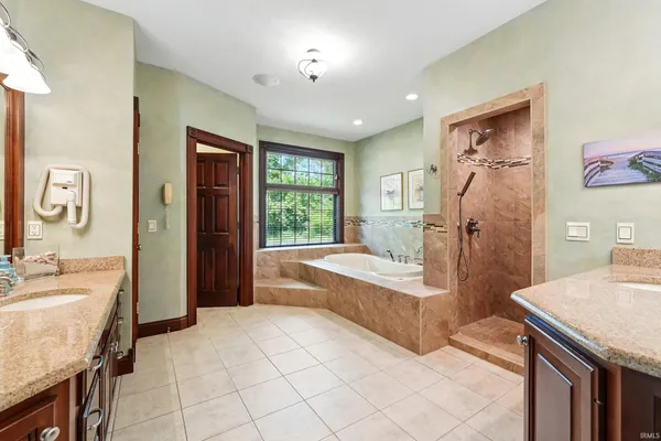 $1,485,000 | 2341 South Paxton Drive, Warsaw, IN 46580