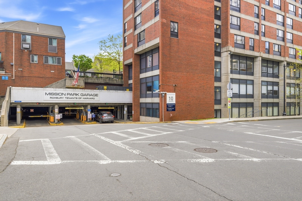 80-82 Fenwood Road, Unit 804 Boston, MA 02115 - Photo 27 of 27