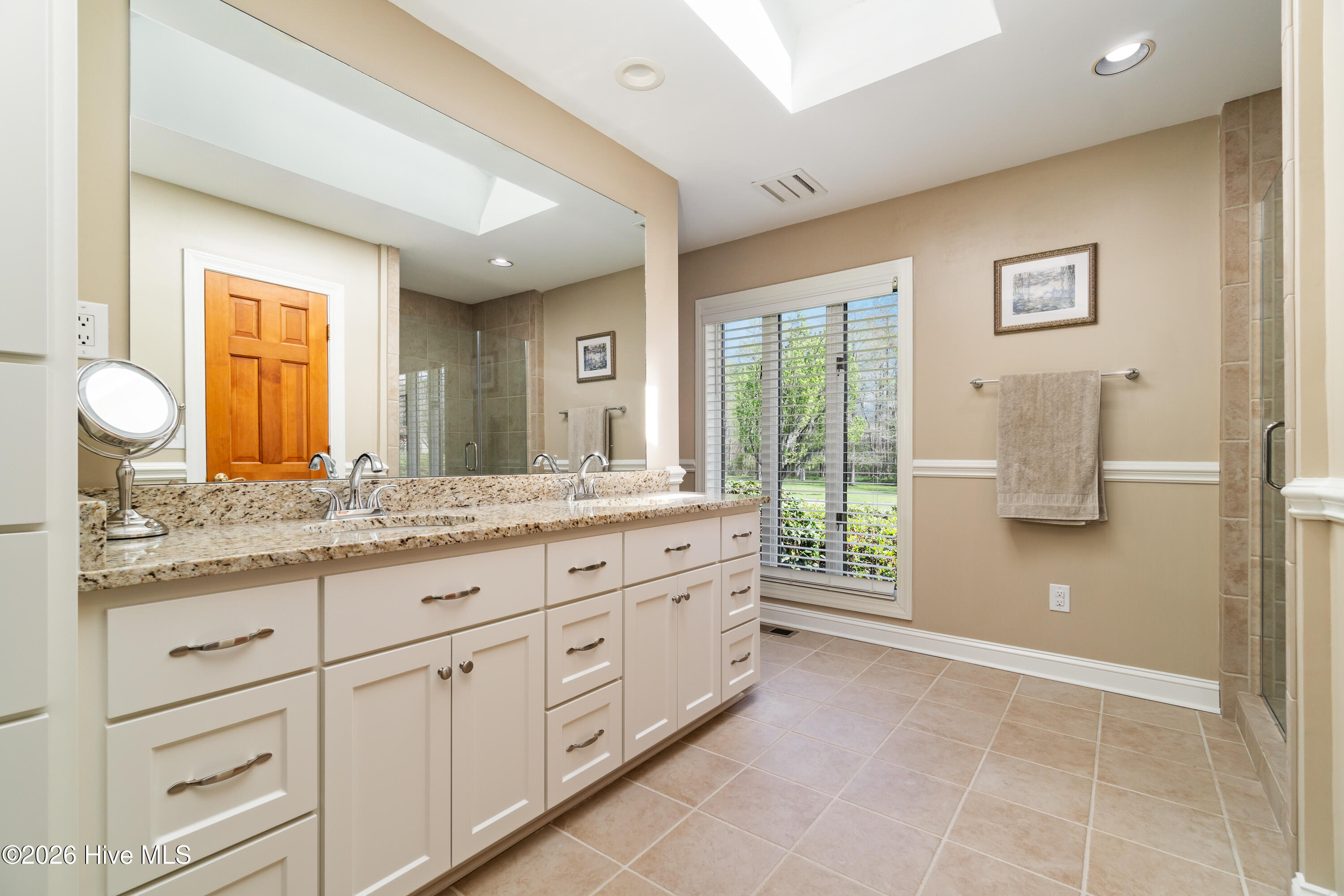 175 Gus Lane New Bern, NC 28562 - Photo 15 of 52 Chill Photo -11
