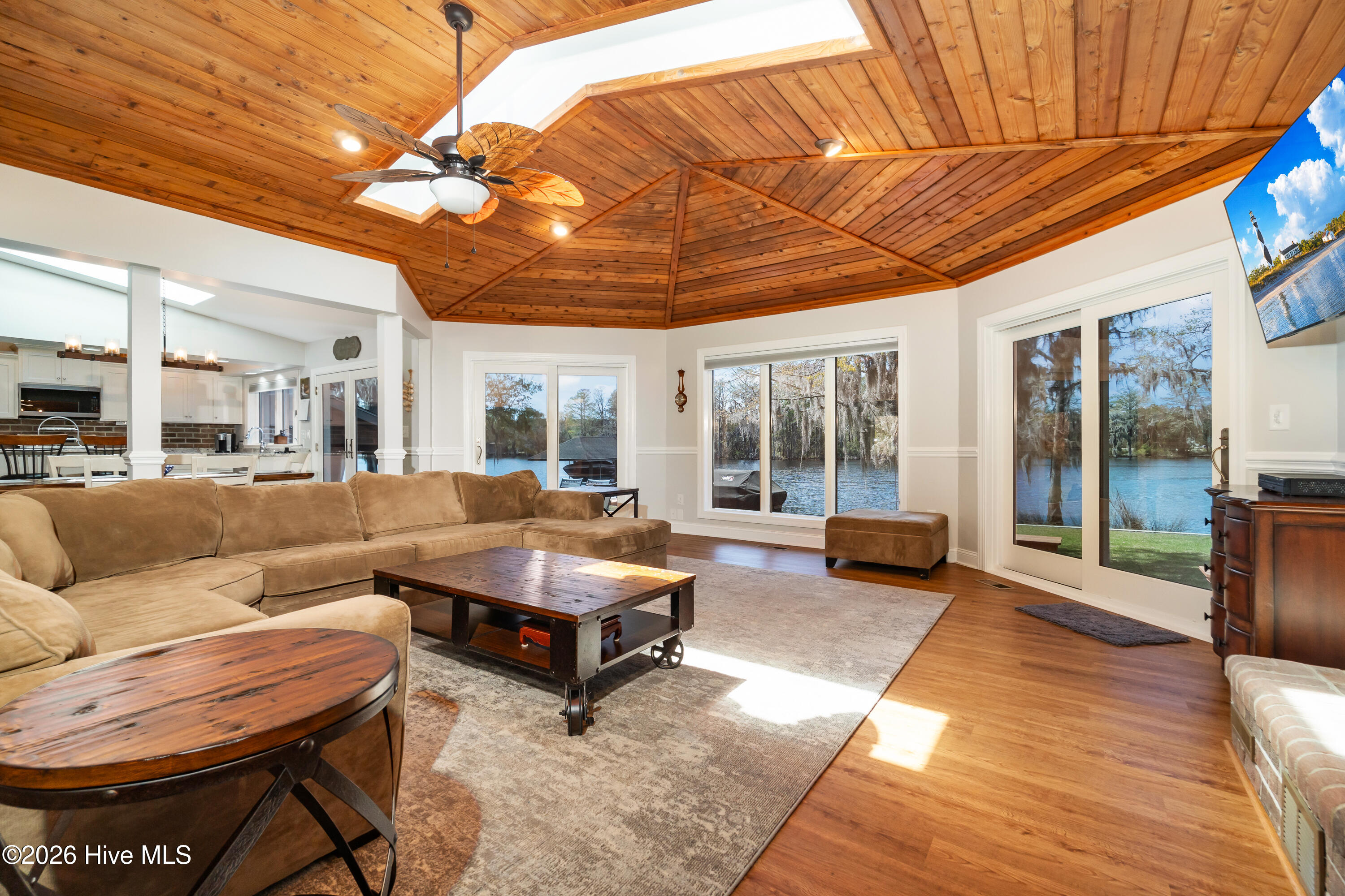 175 Gus Lane New Bern, NC 28562 - Photo 6 of 52 Chill Photo -16