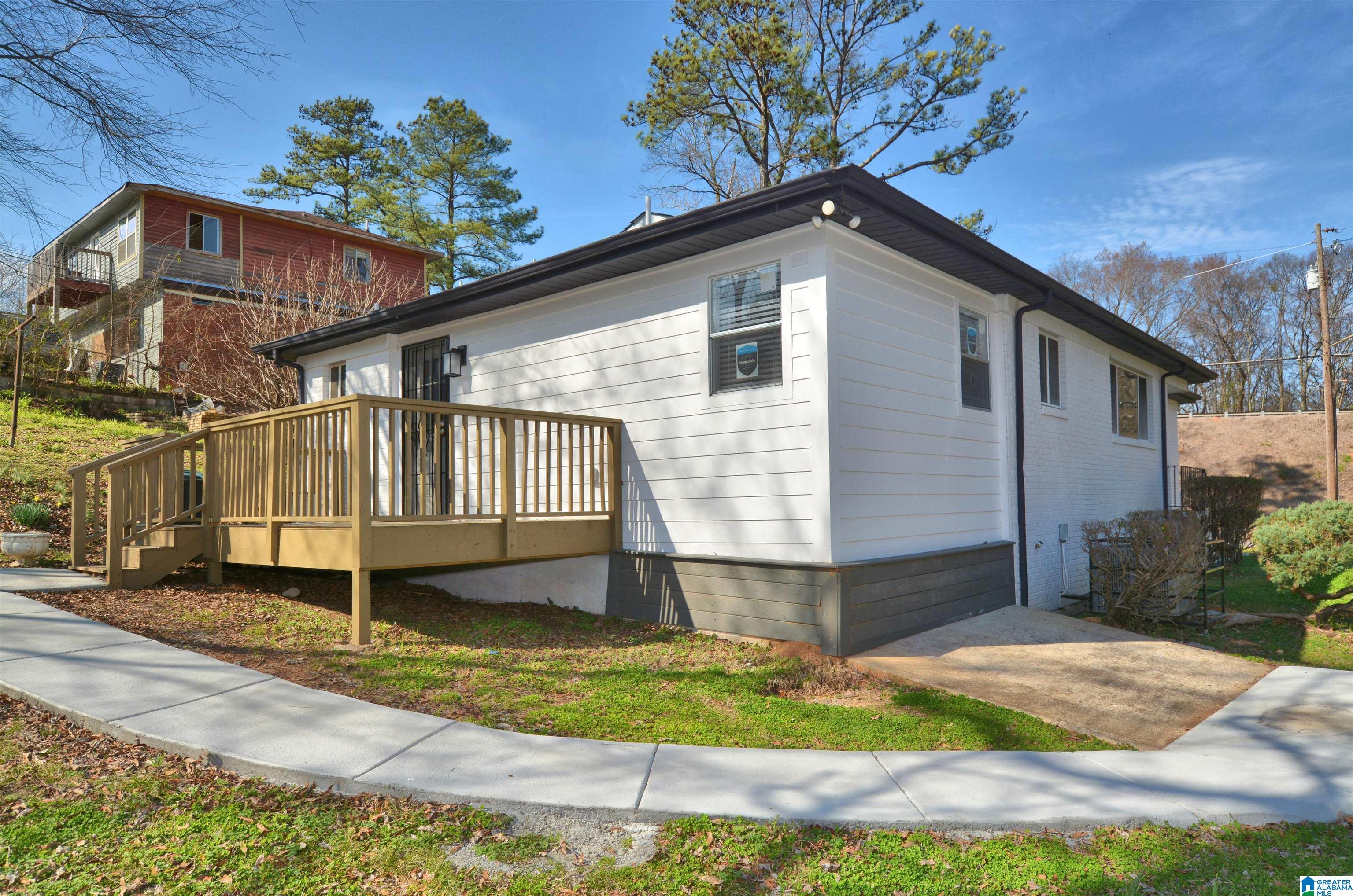 325 16th Avenue Southwest Birmingham, AL 35211 - Photo 6 of 34