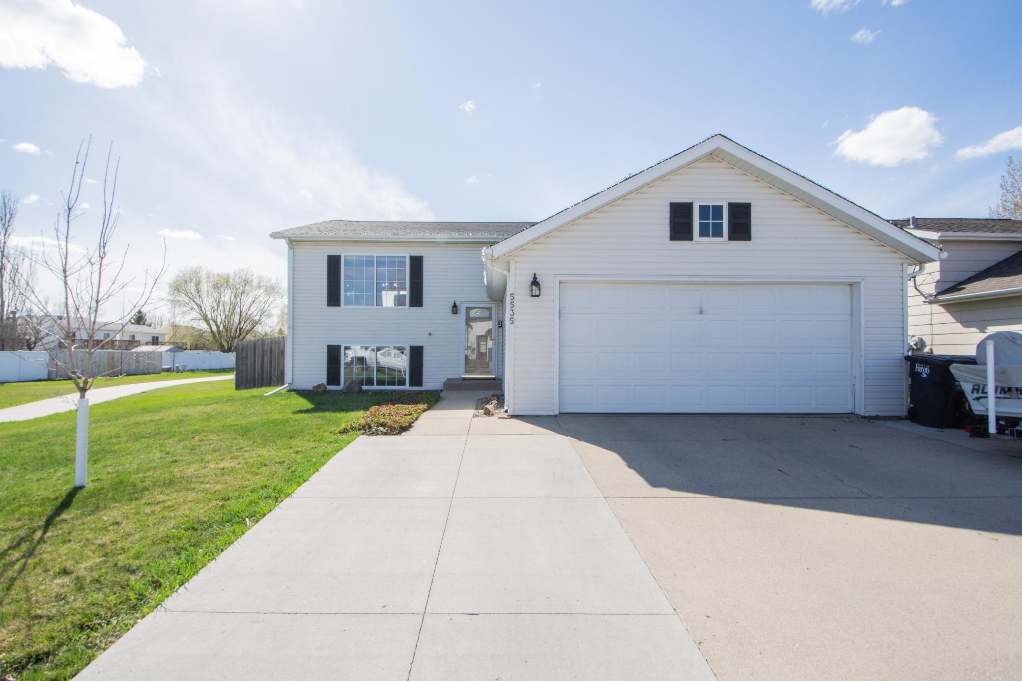 5535 18th Street South Fargo, ND 58104 - Photo 1 of 46