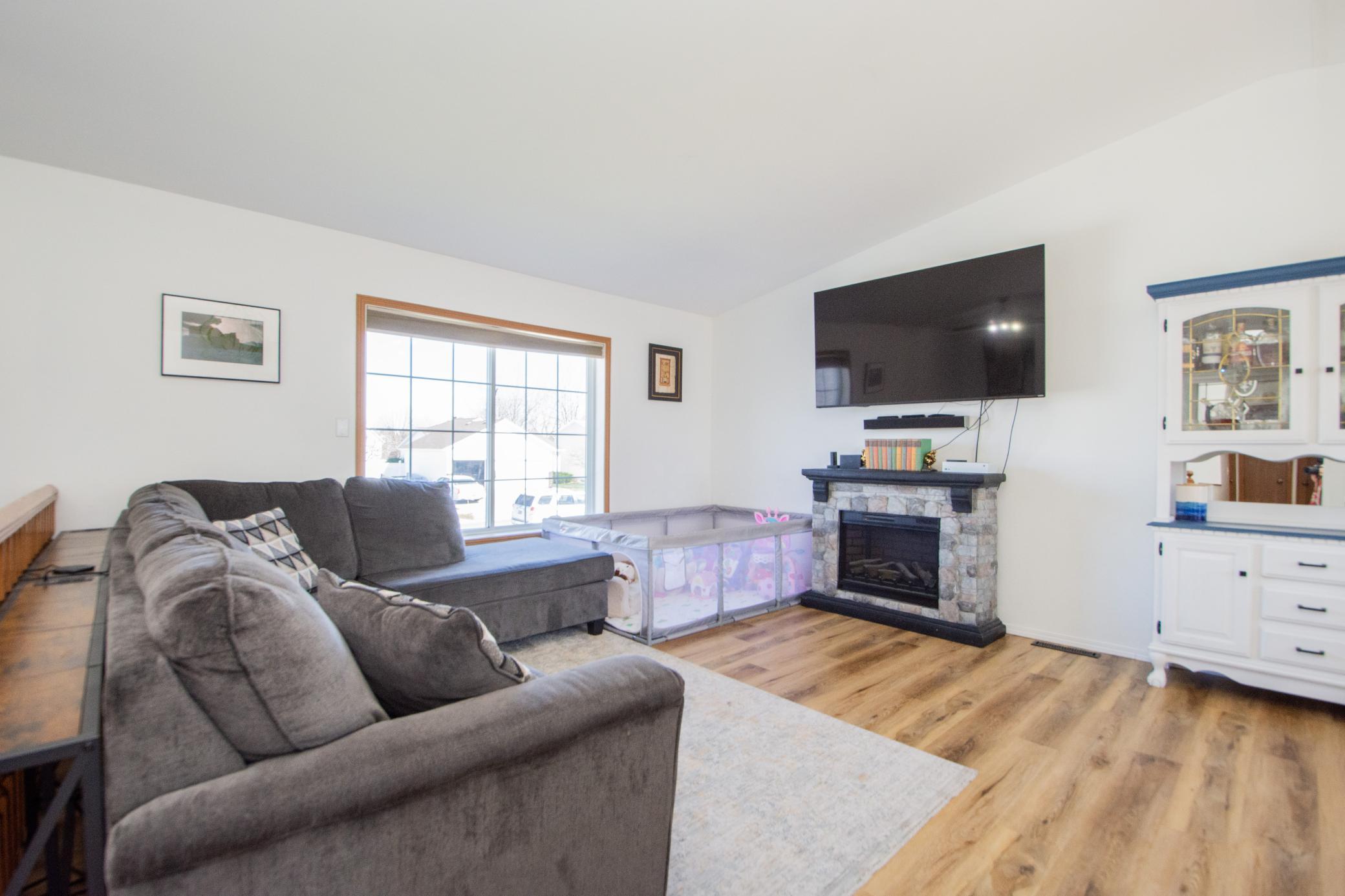 5535 18th Street South Fargo, ND 58104 - Photo 7 of 46