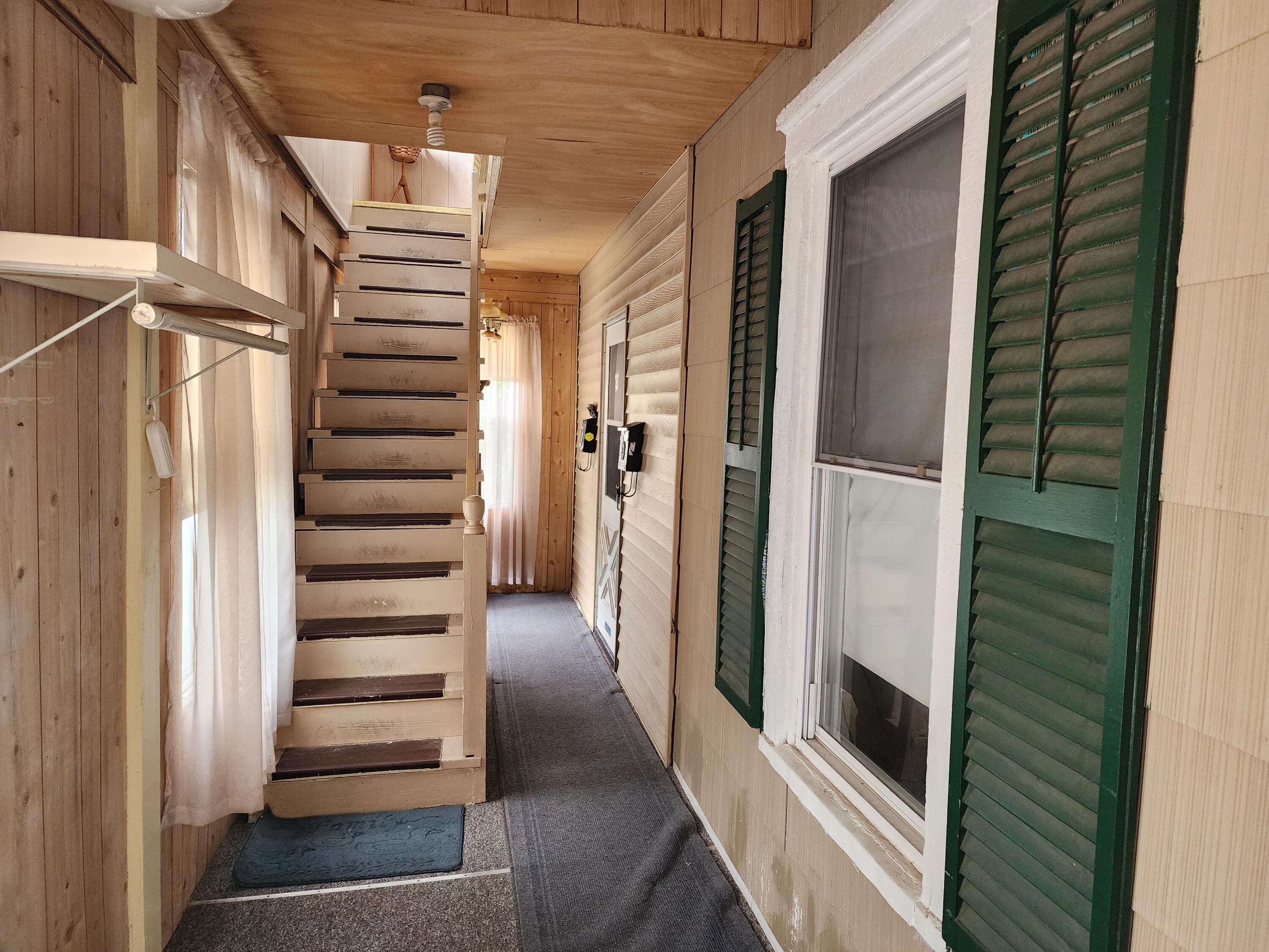89 Oak Street Lewiston, ME 04240 - Photo 12 of 20 20250529_152612