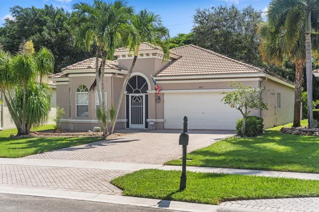 $290,000 | 6677 Southport Drive, Boynton Beach, FL 33472