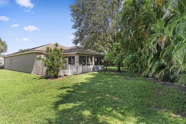 $290,000 | 6677 Southport Drive, Boynton Beach, FL 33472