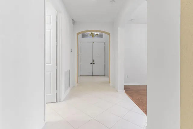 $290,000 | 6677 Southport Drive, Boynton Beach, FL 33472