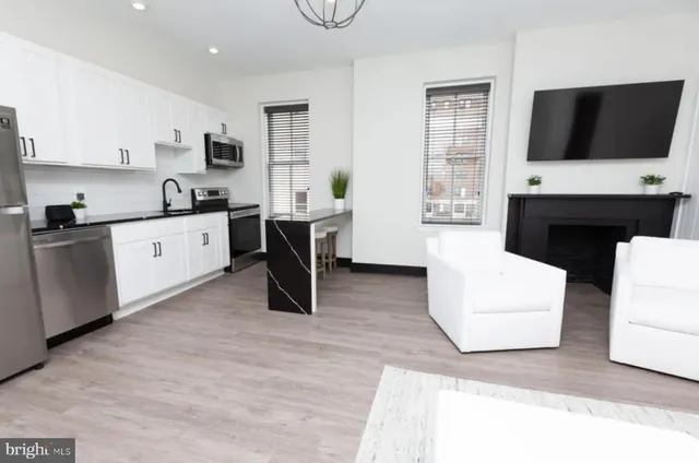 $950 | 1210 North Calvert Street, Unit 1A, Baltimore, MD 21202