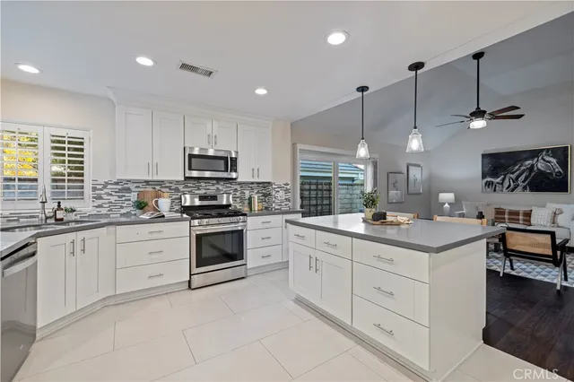 $1,150,000 | 26029 Tourelle Place, Valencia, CA 91355