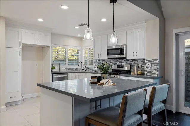 $1,150,000 | 26029 Tourelle Place, Valencia, CA 91355