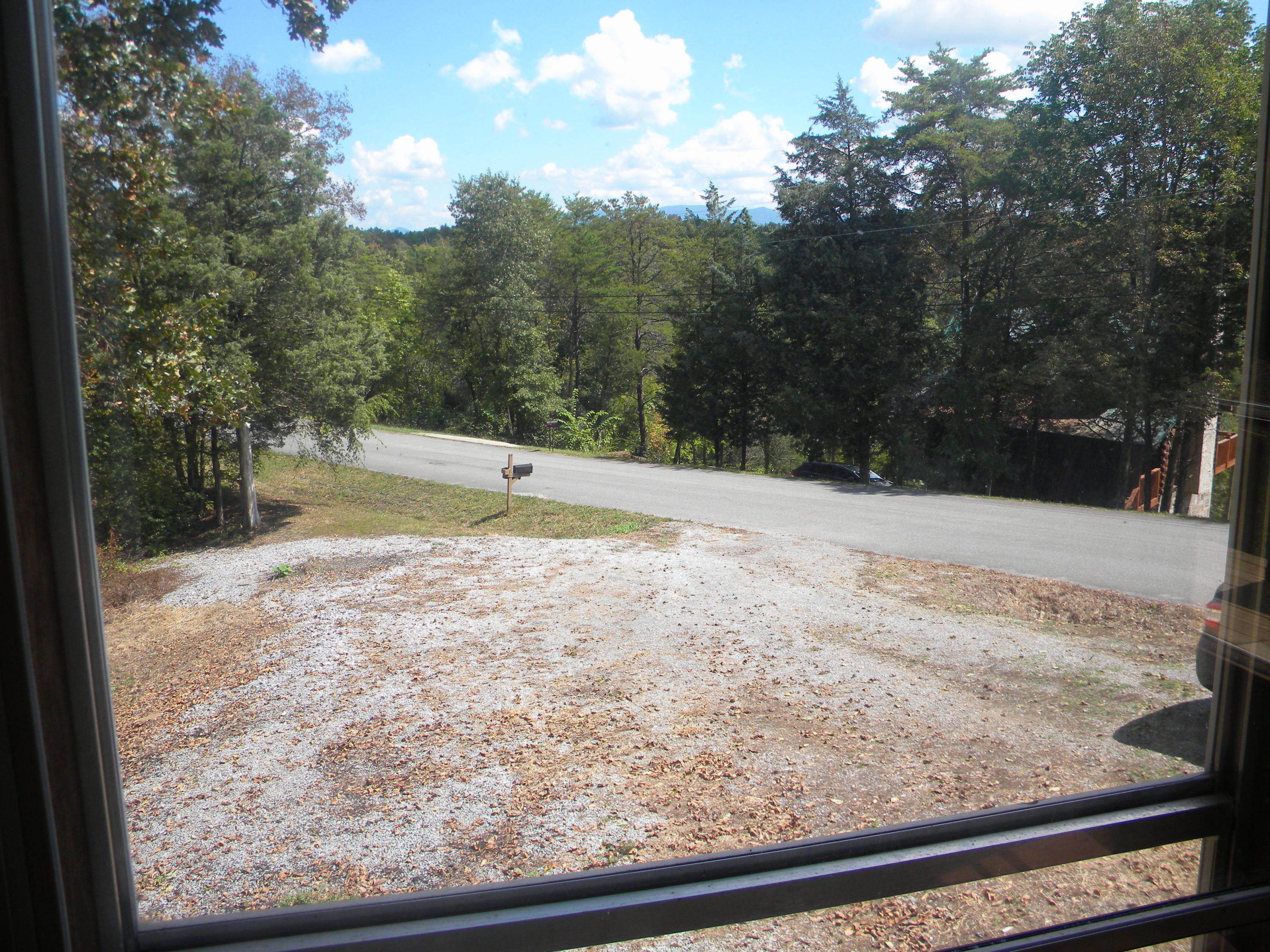 974 Pleasure Road Sevierville, TN 37876 - Photo 14 of 17 2015-09-11 23.29.14