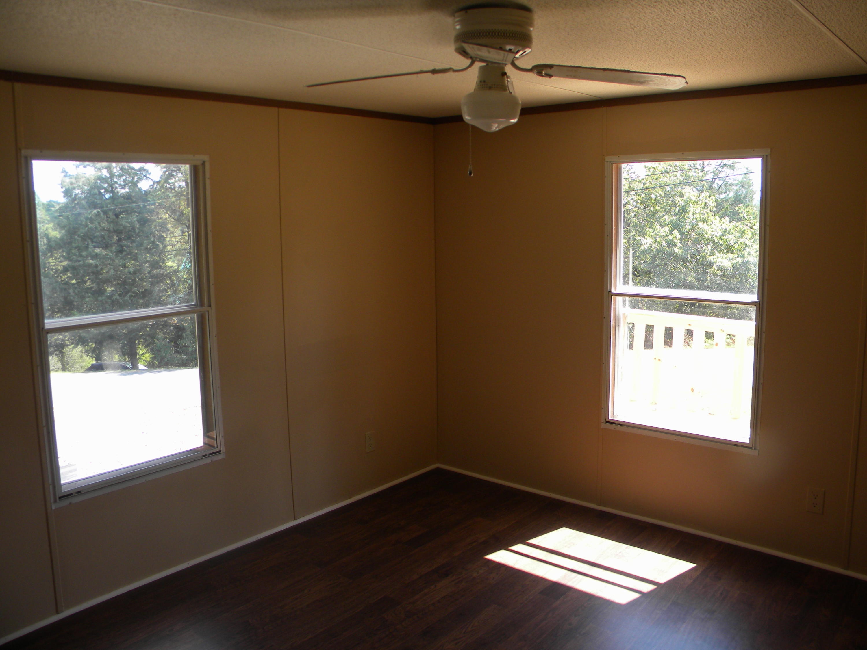 974 Pleasure Road Sevierville, TN 37876 - Photo 4 of 17 2015-09-11 23.28.31