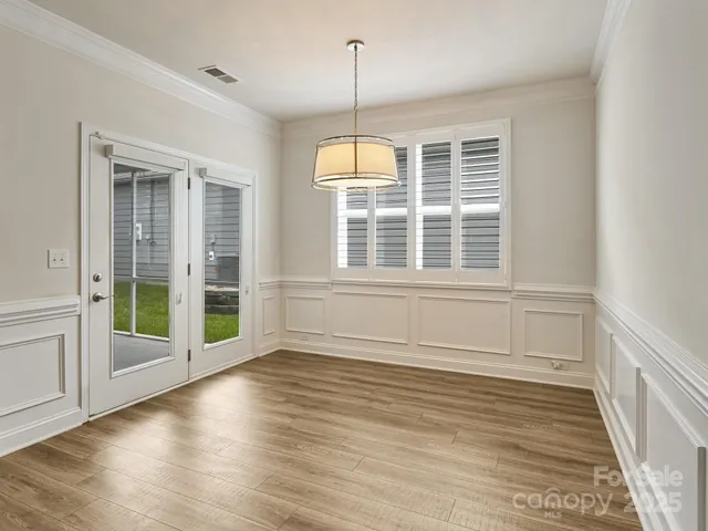 $470,000 | 527 Summerfield Place, Flat Rock, NC 28731