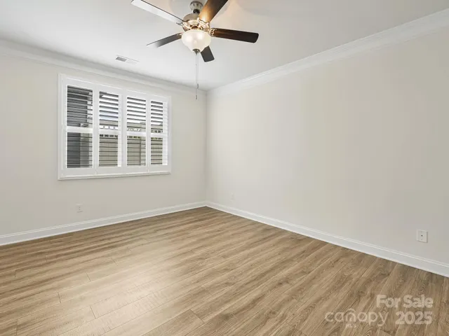 $470,000 | 527 Summerfield Place, Flat Rock, NC 28731