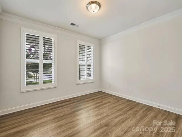 $470,000 | 527 Summerfield Place, Flat Rock, NC 28731