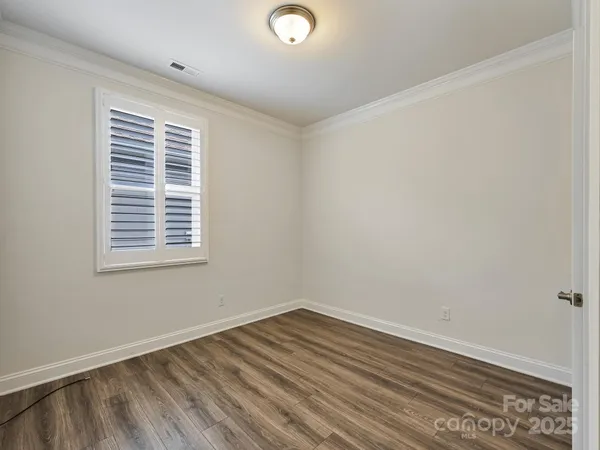 $460,000 | 527 Summerfield Place, Flat Rock, NC 28731