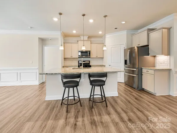 $460,000 | 527 Summerfield Place, Flat Rock, NC 28731