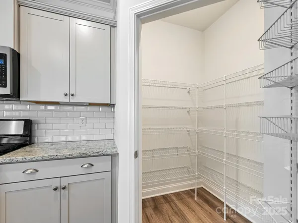 $460,000 | 527 Summerfield Place, Flat Rock, NC 28731