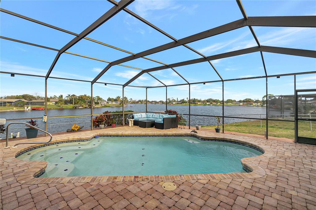 7643 Vienna Lane Port Richey, FL 34668 - Photo 4 of 34 Gallery Image 4
