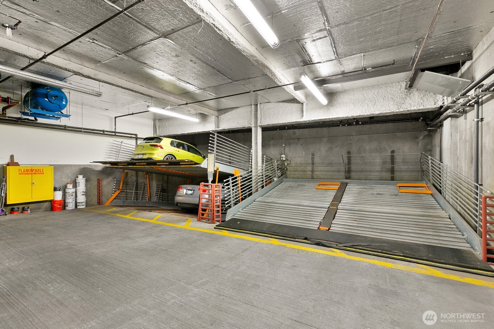 1310 East Union Street, Unit 202 Seattle, WA 98122 - Photo 30 of 31 a view of parking