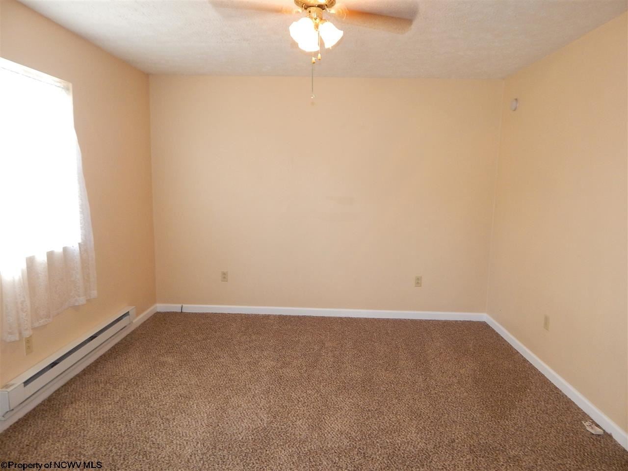 408 Fear Street Rivesville, WV 26588 - Photo 5 of 15 Gallery Image 5