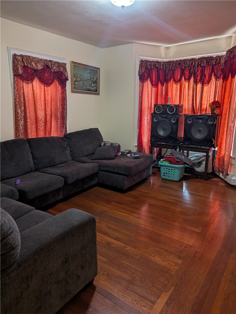 123 Laban Street Providence, RI 02909 - Photo 28 of 42