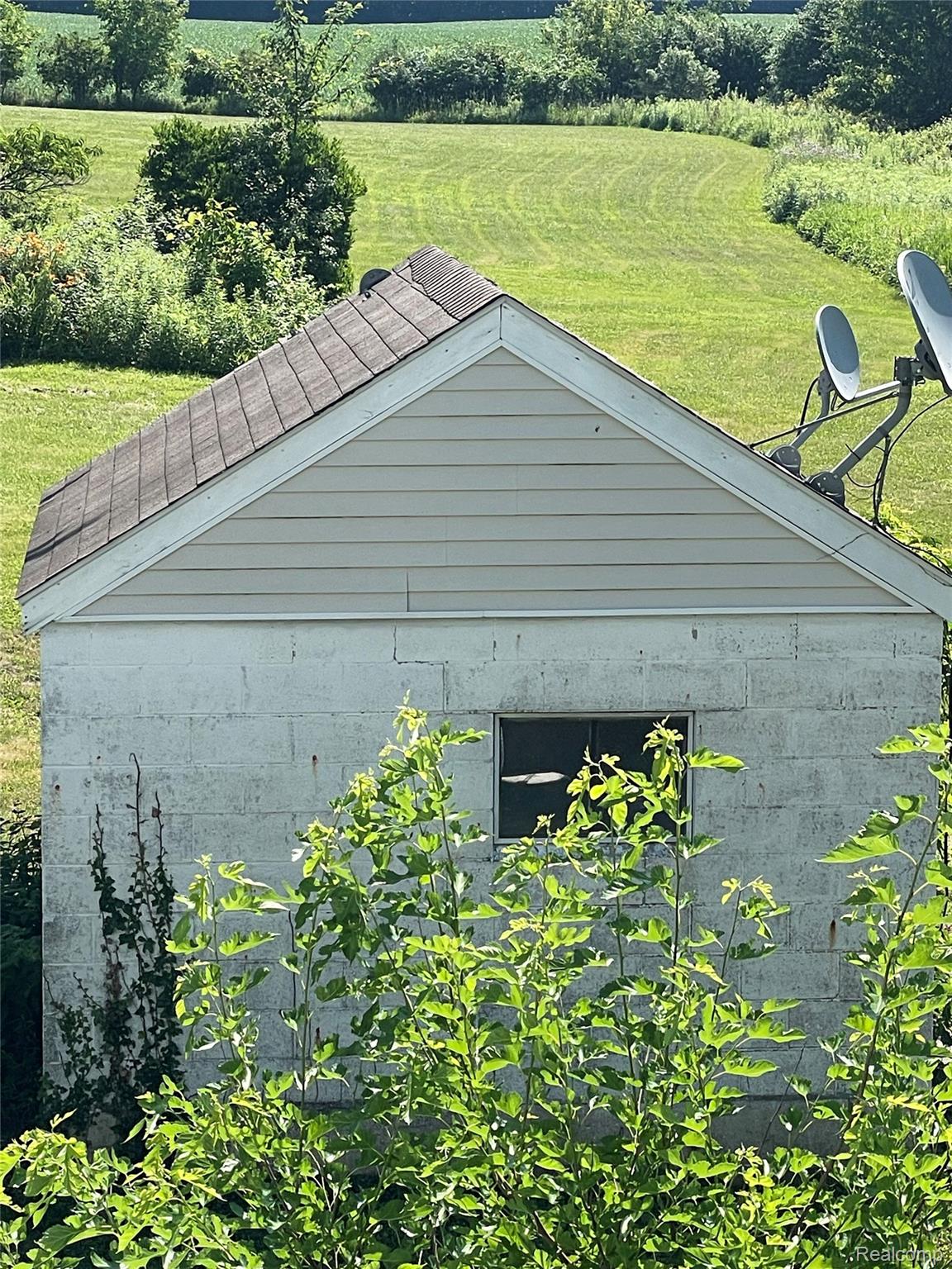 1285 South Cummings Road Davison, MI 48423 - Photo 64 of 68 IMG_6442.jpeg