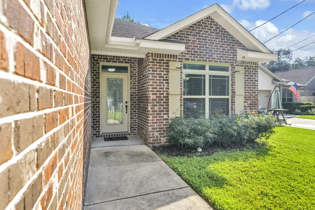$450,000 | 817 Spencer Place, Niceville, FL 32578