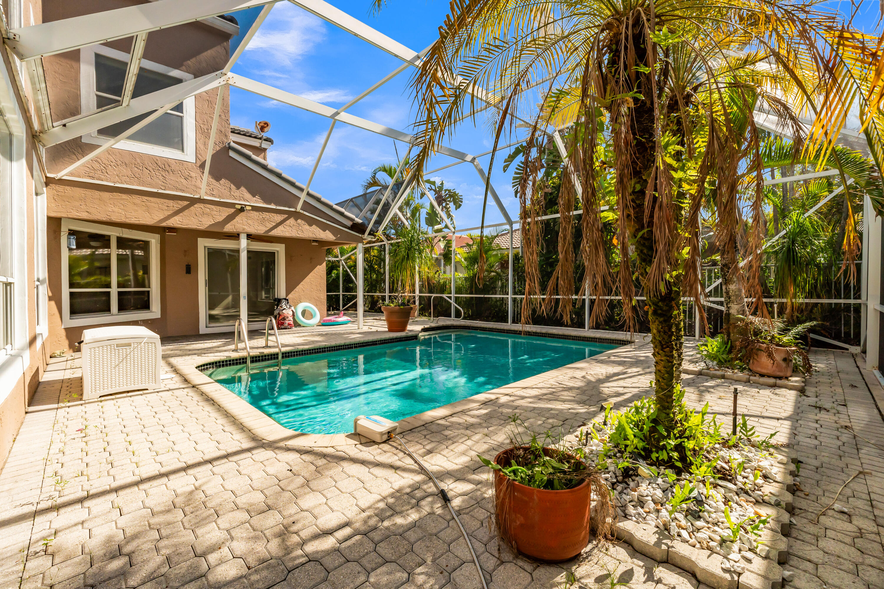 23330 Torre Circle Boca Raton, FL 33433 - Photo 20 of 52 44