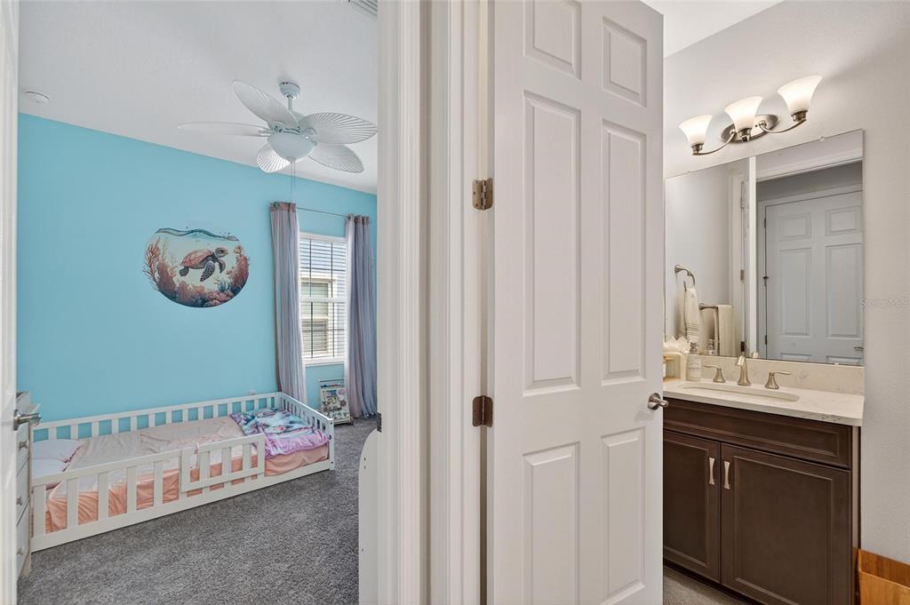 5604 Wayfarer Avenue Apollo Beach, FL 33572 - Photo 28 of 61