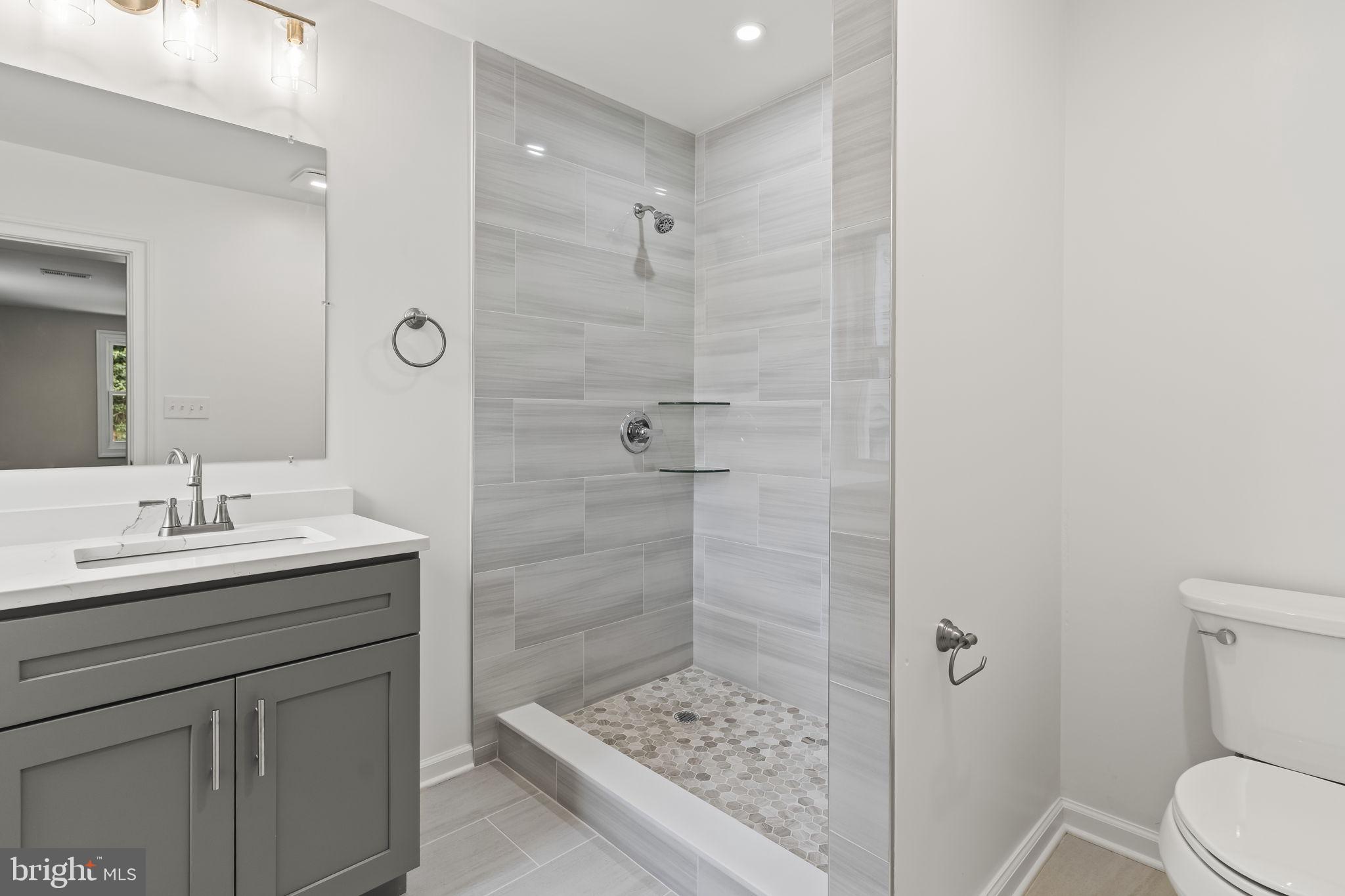 7615 Oxman Road Landover, MD 20785 - Photo 13 of 20 Primary Bathroom