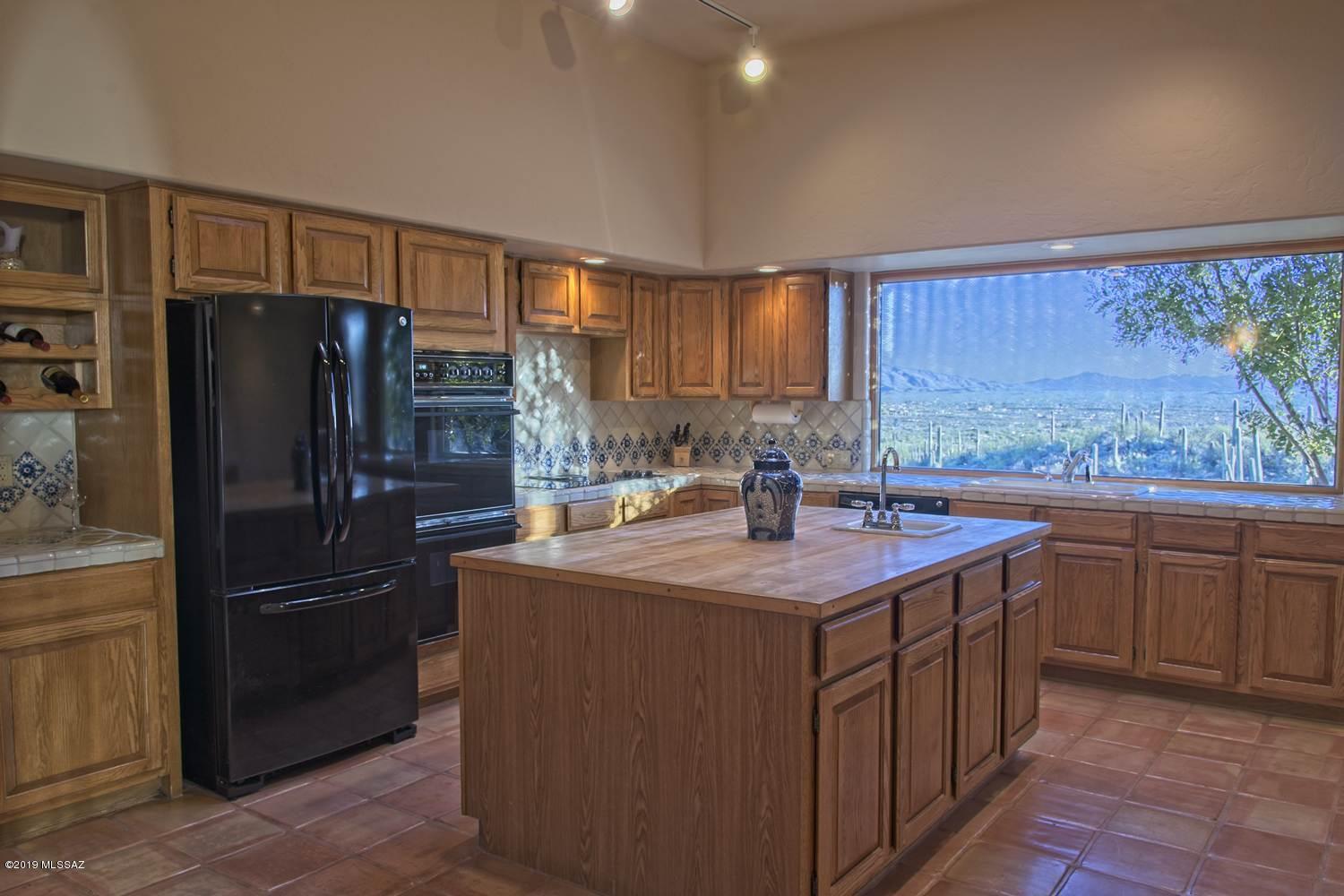 11901 East Coronado Road Tucson, AZ 85749 - Photo 12 of 50 Gallery Image 12