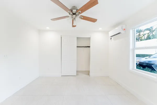 $2,500 | 364 East Palmetto Park Road, Unit 1, Boca Raton, FL 33432