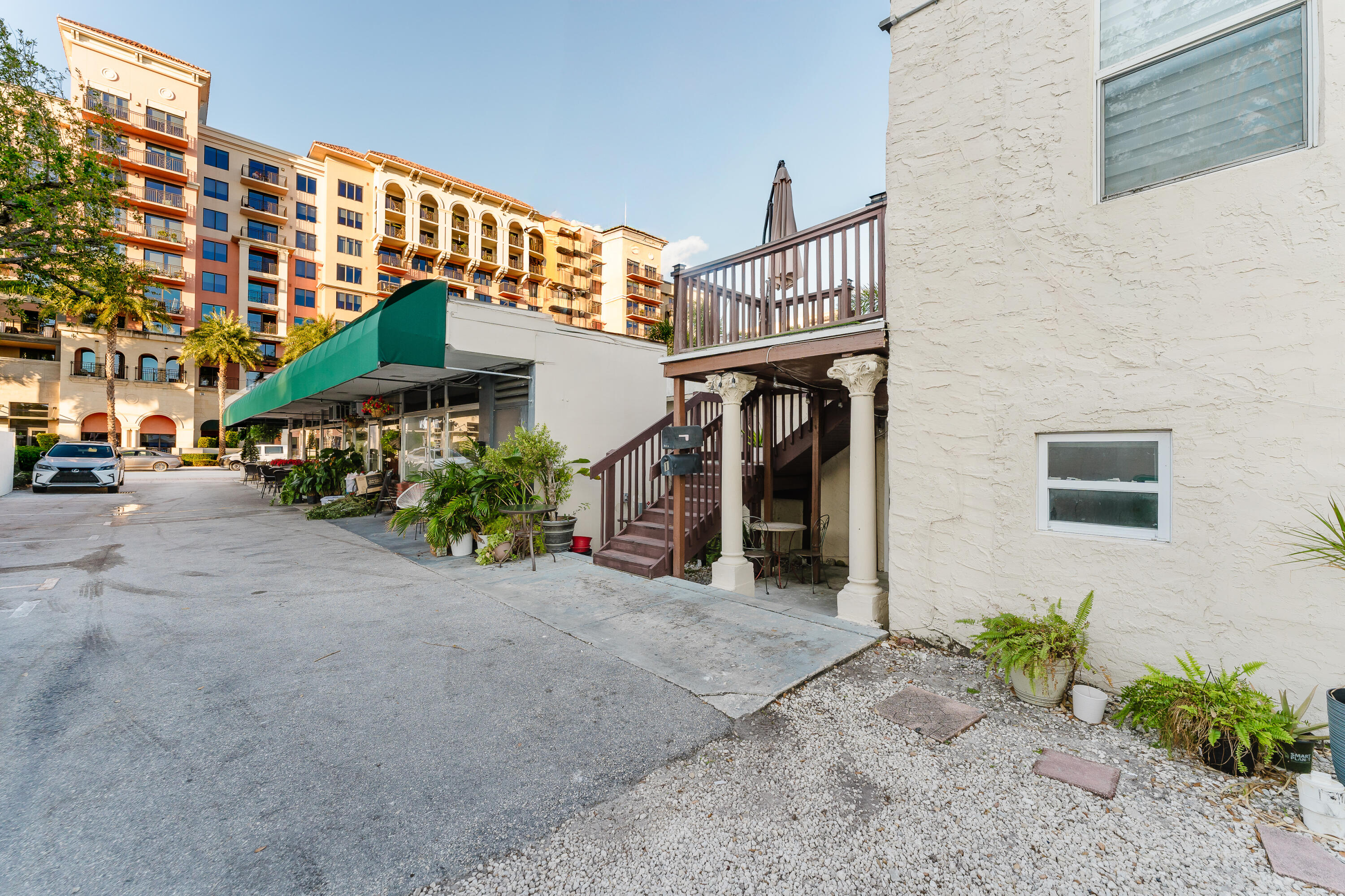 364 East Palmetto Park Road, Unit 1 Boca Raton, FL 33432 - Photo 3 of 26 __-32