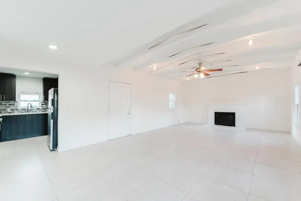 $2,500 | 364 East Palmetto Park Road, Unit 1, Boca Raton, FL 33432