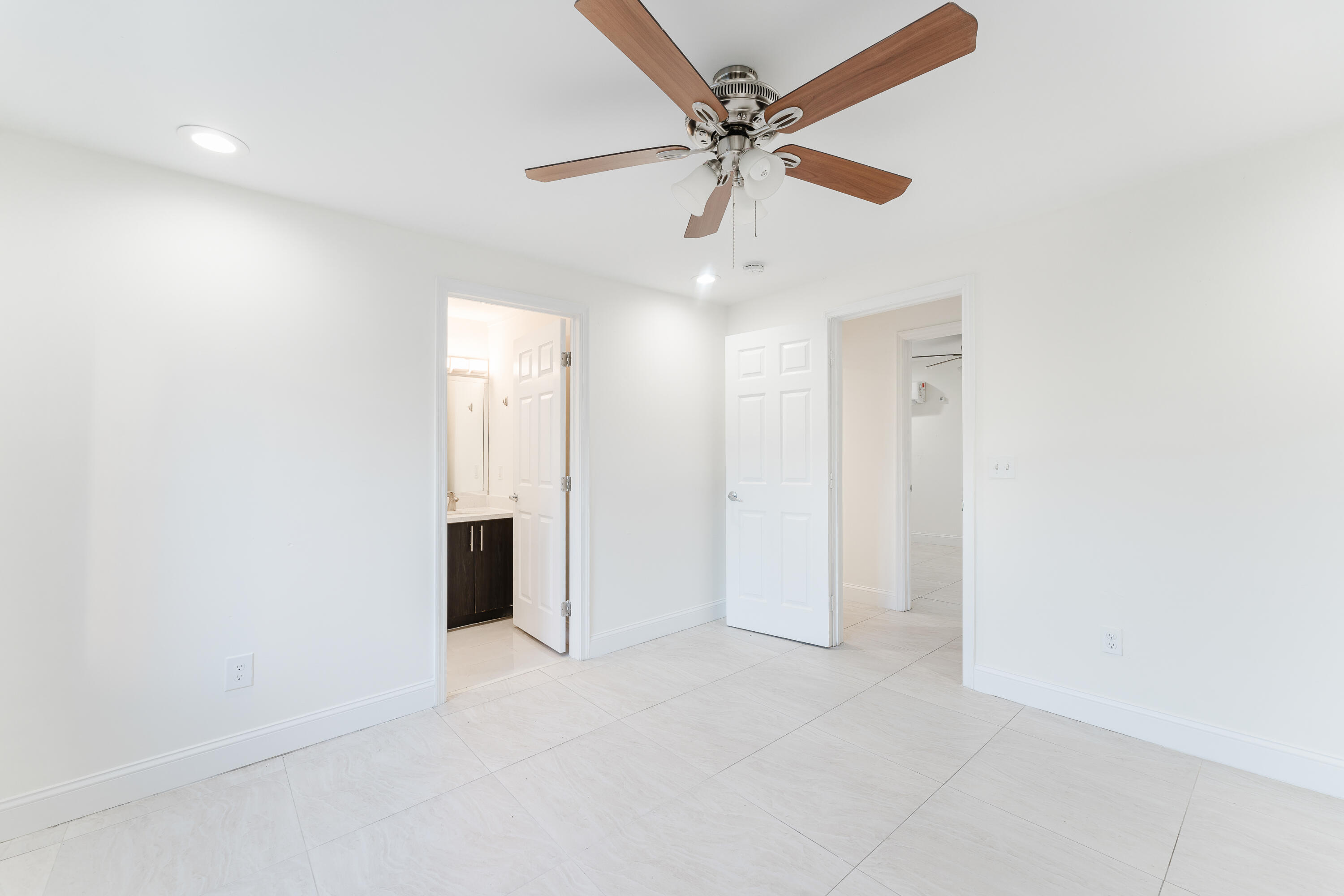 364 East Palmetto Park Road, Unit 1 Boca Raton, FL 33432 - Photo 9 of 26 __-21