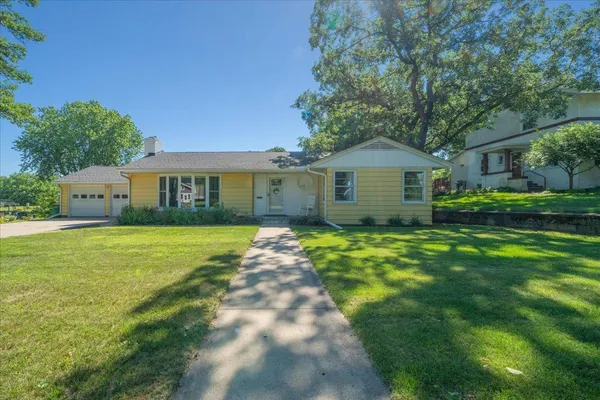 $239,800 | 110 Main Street North, Sauk Centre, MN 56378
