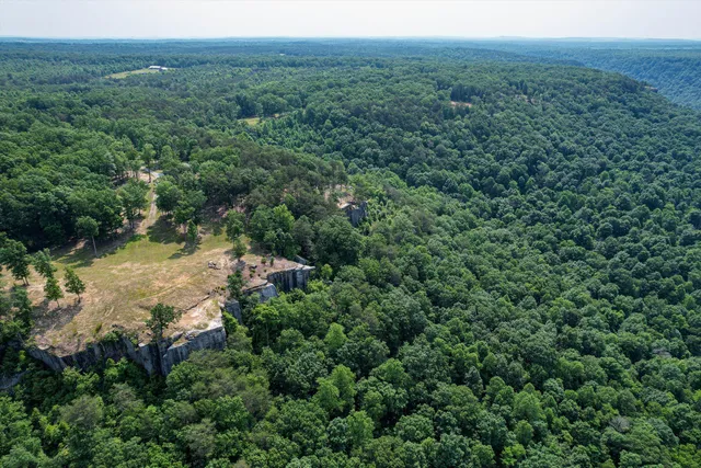 $1,000,000 | 110 Falls Lane, Spencer, TN 38585