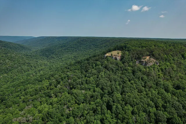 $1,000,000 | 110 Falls Lane, Spencer, TN 38585