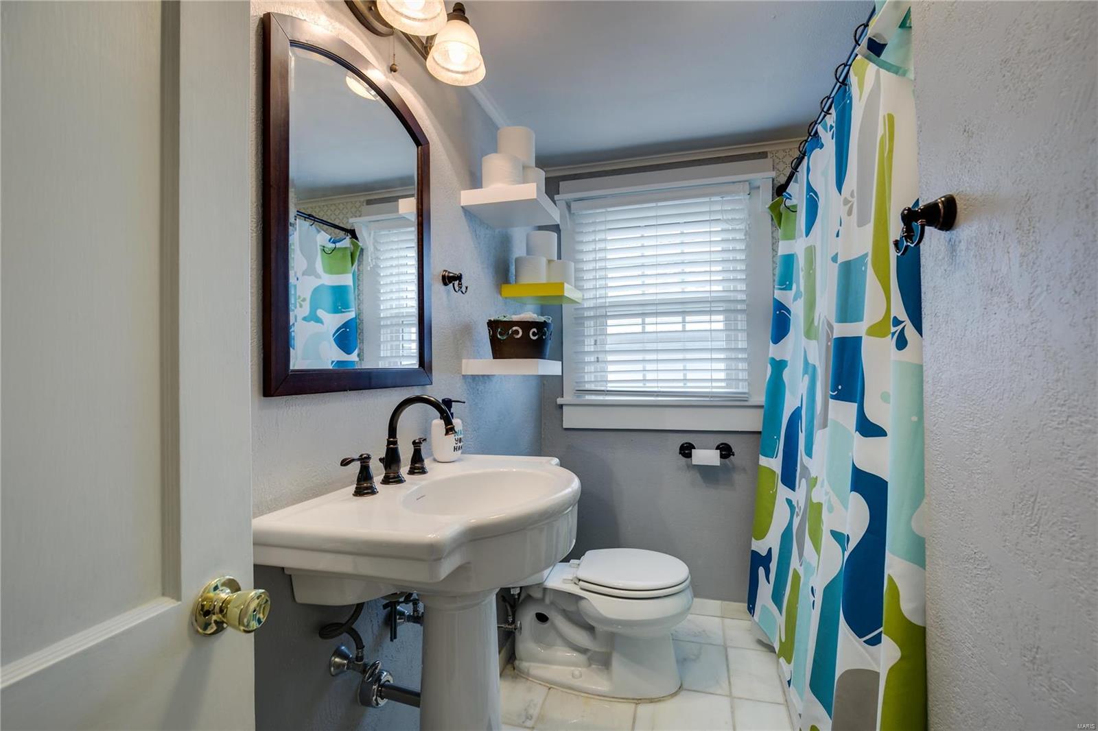 512 North Warson Road Creve Coeur, MO 63141 - Photo 25 of 35