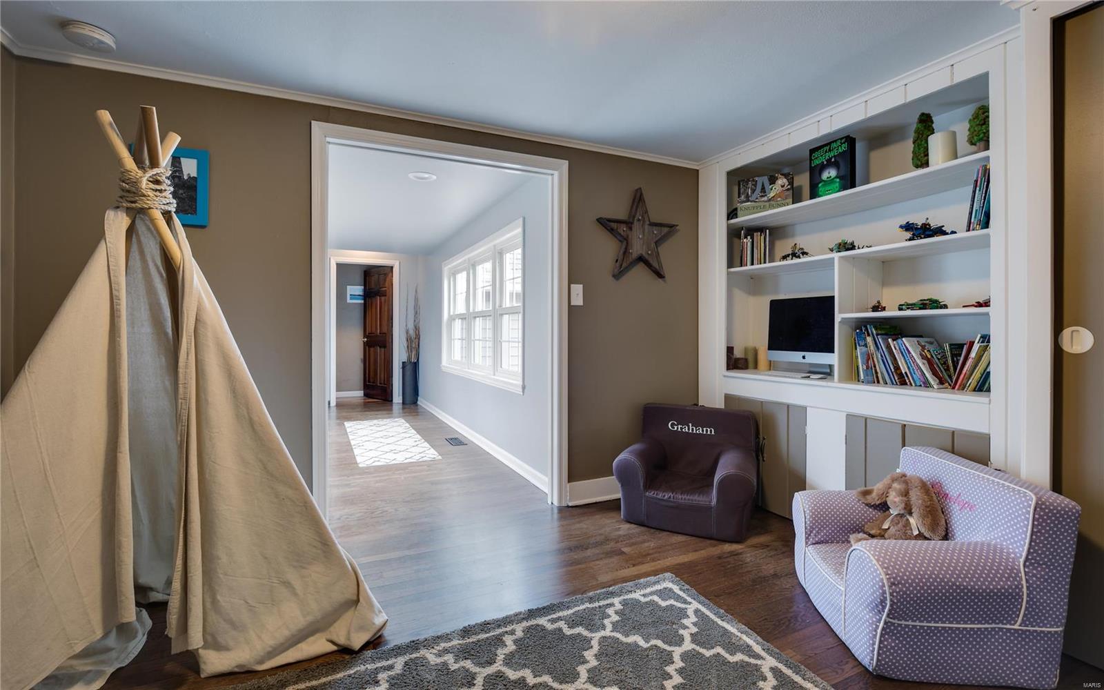 512 North Warson Road Creve Coeur, MO 63141 - Photo 26 of 35