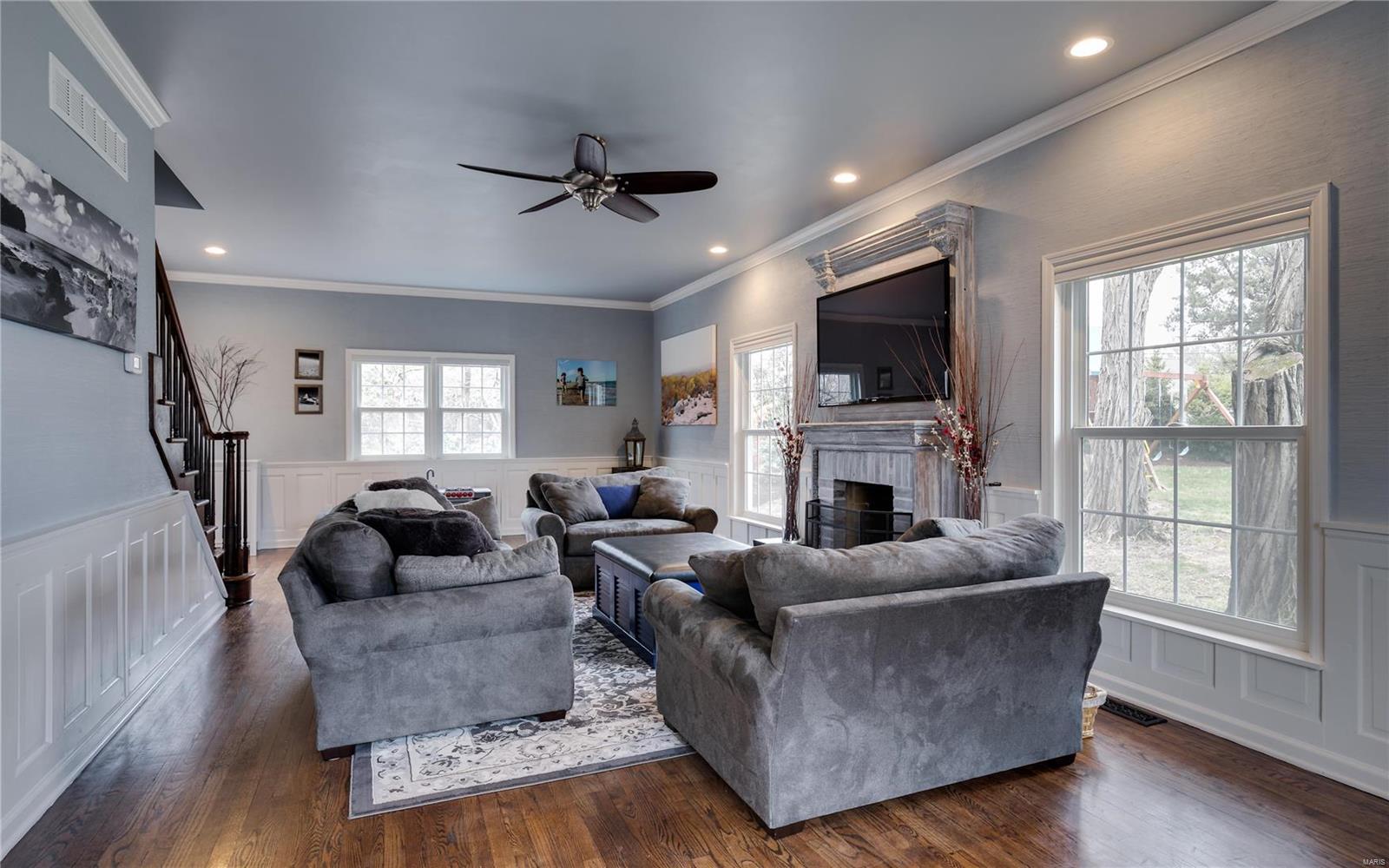 512 North Warson Road Creve Coeur, MO 63141 - Photo 6 of 35