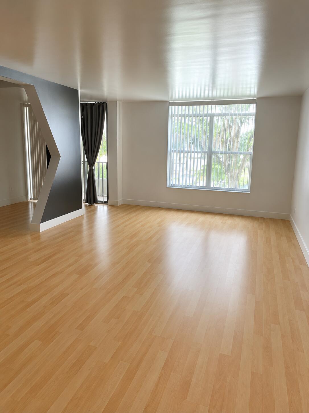 3690 Inverrary Drive, Unit 2Z Lauderhill, FL 33319 - Photo 4 of 38 18DA84D0-D1E7-483E-A0B8-02E0D87D483F