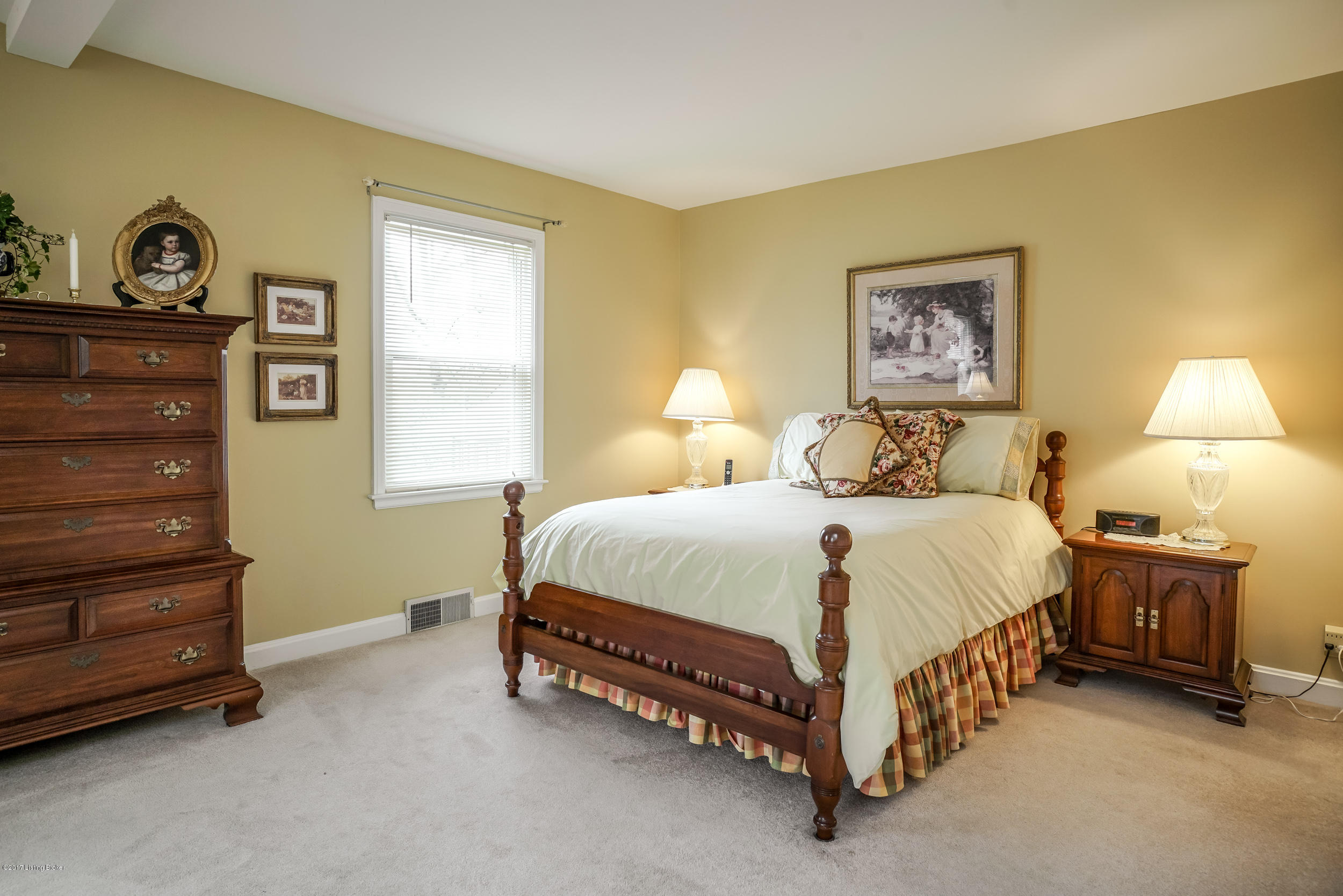116 Travois Road Louisville, KY 40207 - Photo 13 of 33 1st fl master suite