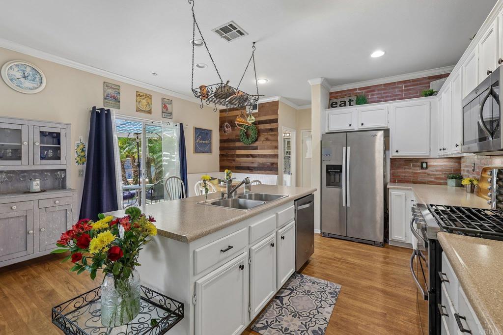 377 Natalie Way Fallbrook, CA 92028 - Photo 23 of 75