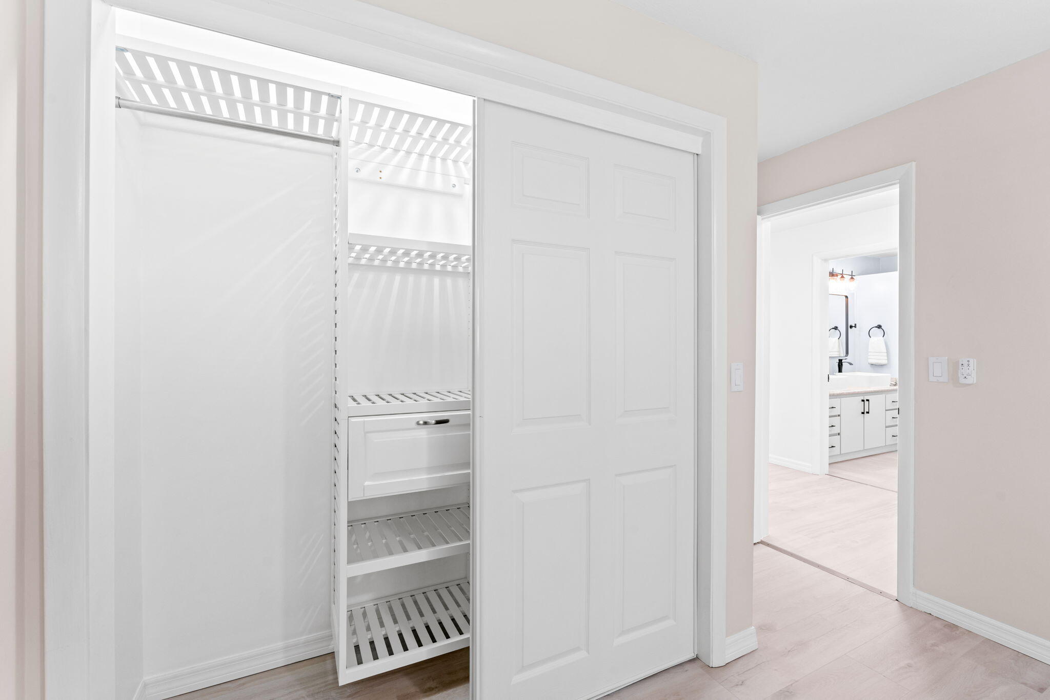 1081 Bimini Lane Singer Island, FL 33404 - Photo 19 of 39 36-web-or-mls-A7400499