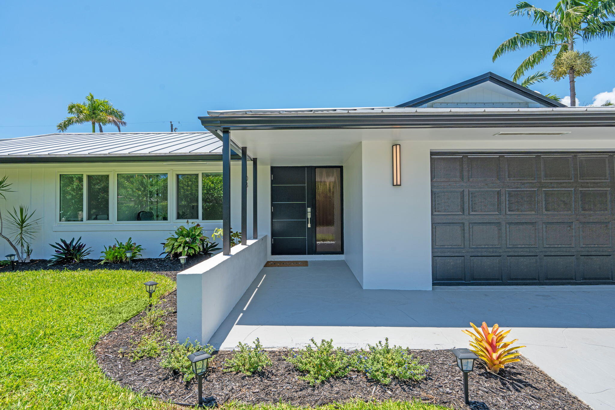 1081 Bimini Lane Singer Island, FL 33404 - Photo 3 of 39 6-web-or-mls-A7400441