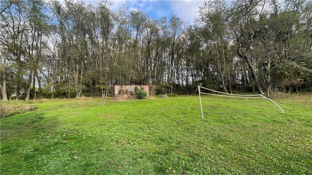 311 Kings Road Apollo, PA 15613 - Photo 2 of 11 a garden view